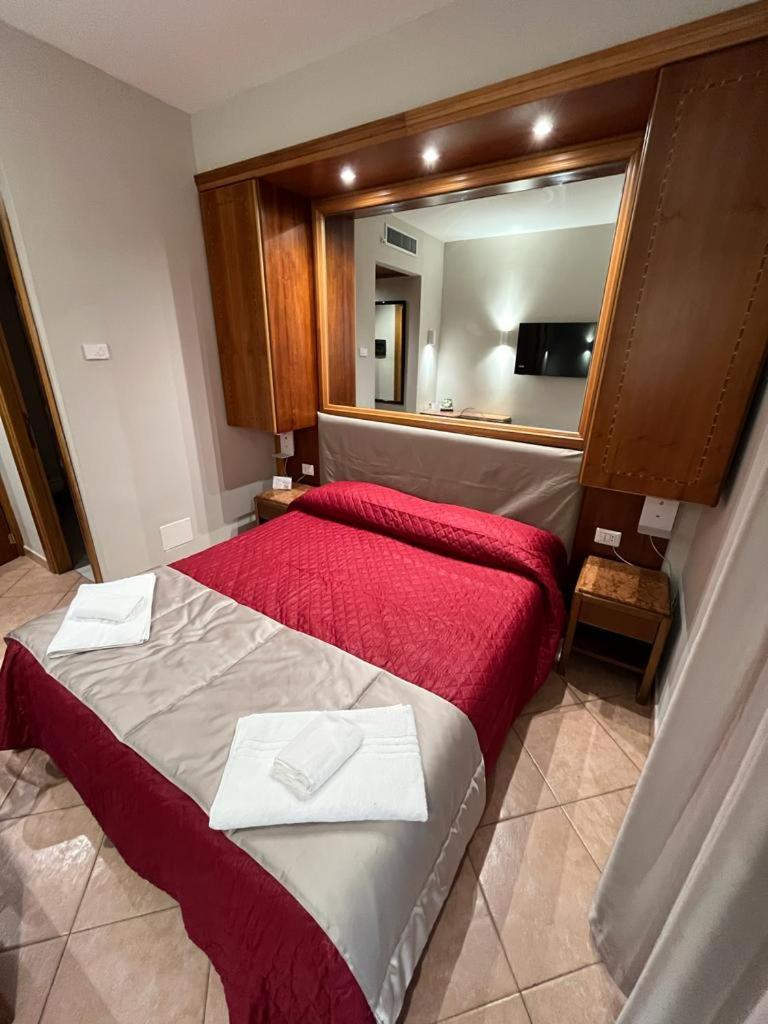 Affittacamere Regio Roma Esterno foto